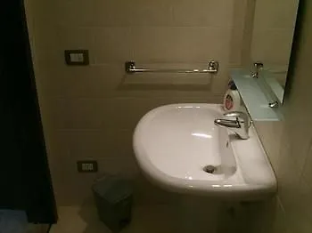 Bed and Breakfast Antica Vittoria 3*,